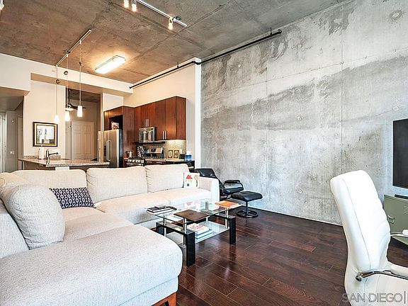 4th image of 1025 Island Ave Unit 309