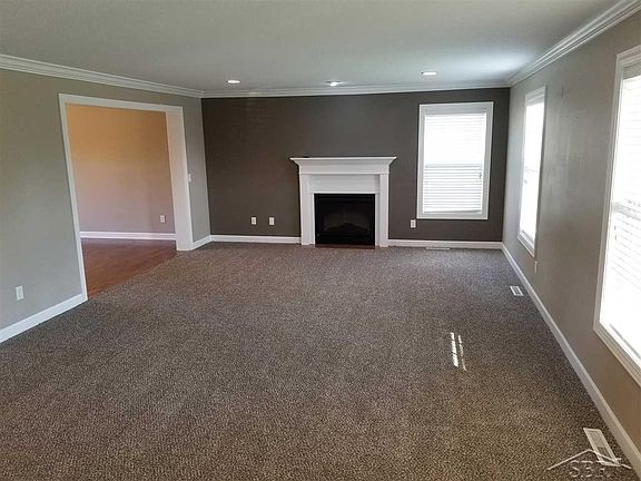 5th image of 926 Palomino Way