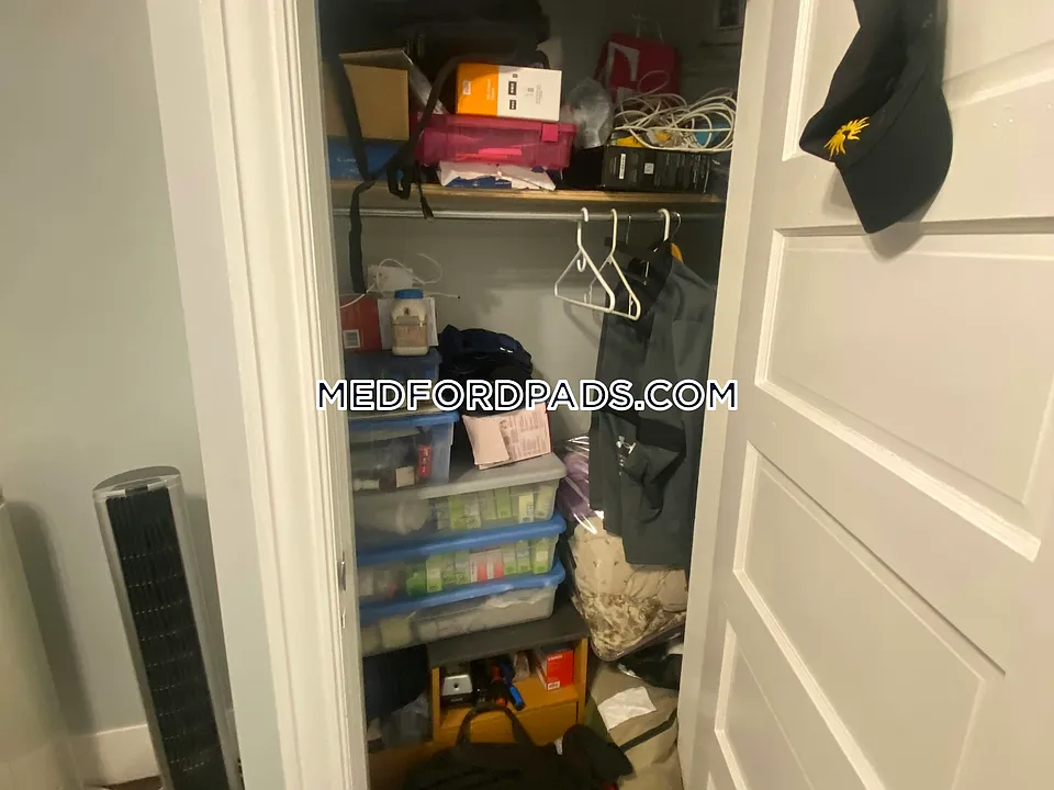 132 George St #1