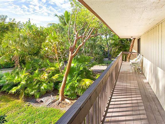 3rd image of 303 Periwinkle Way Unit 312