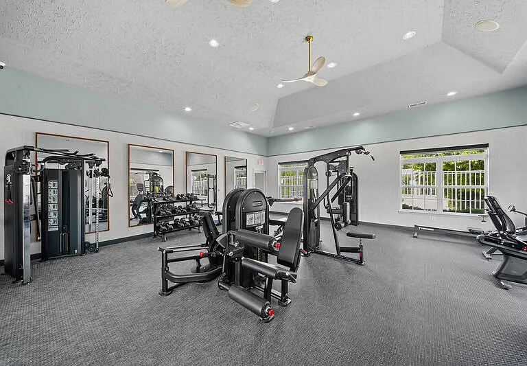 Summit Pointe — Photo 18