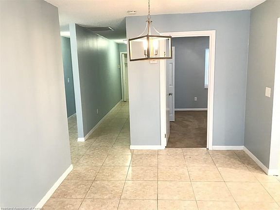 5th image of 1008 Mimosa St