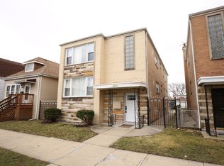 5731 W Giddings St #2, Chicago, IL 60630