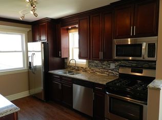 3734 W 80th St, Chicago, IL 60652