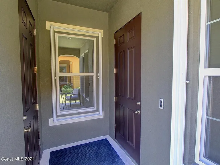 725 Simeon Dr — Photo 36