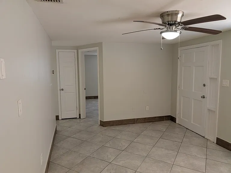 10828 Hillcrest Ave — Photo 5