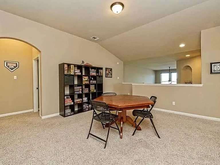 108 Lake Texana Ct — Photo 9