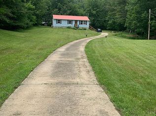 512 S Main St, Orange, MA 01364