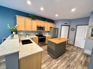 4541 Victor Path UNIT 2, Hugo, MN 55038