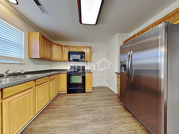 3rd image of 7236 Haynesfield Ln