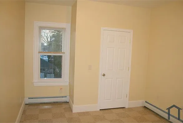 30 Holmes St #2 — Photo 16