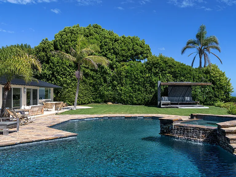 29020 Cliffside Dr — Photo 23