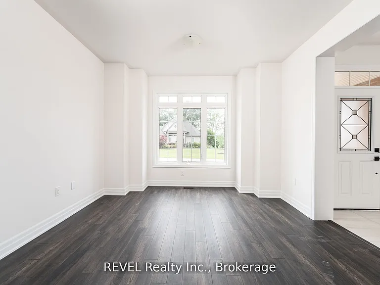4568 Lyons Pkwy — Photo 6