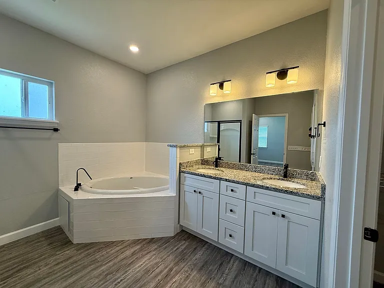 2607 Tanoak Ter — Photo 19