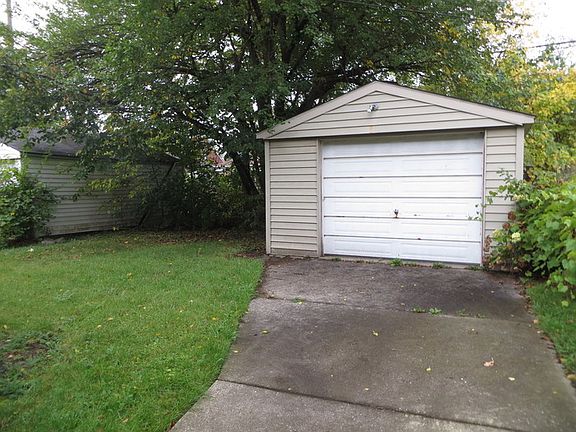 2nd image of 9167 Northlawn St