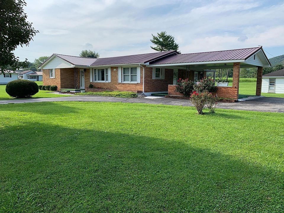 1st image of 2984 Clarksburg Rd