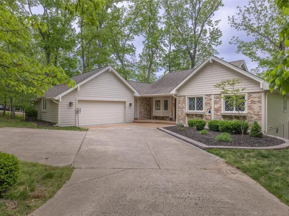 529 Amber Glen Dr, Innsbrook, MO 63390