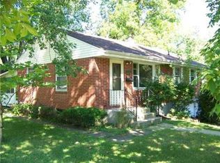 1115 30th St SE, Cedar Rapids, IA 52403