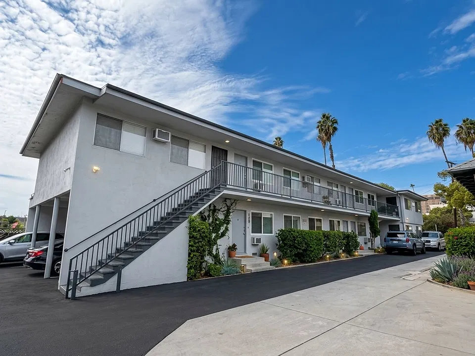 46 N Wilson Ave #6
