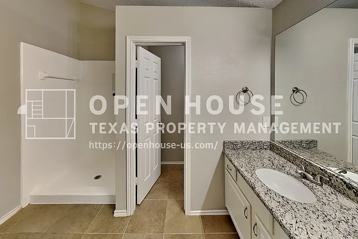 604 Ashby Pl — Photo 12