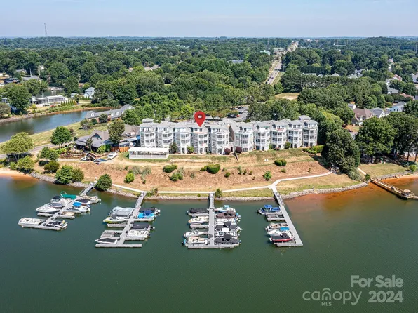 637 Williamson Rd Unit 303, Mooresville, NC 28117