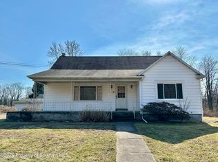 10 Slocum Ave, Pittston, PA 18643