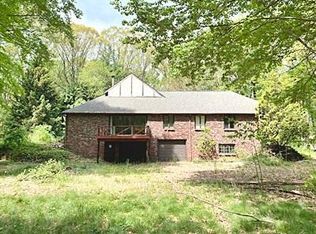 346 Menke Rd, Trail Creek, IN 46360