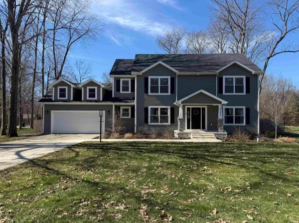 51275 Crooked Oak Dr, Granger, IN 46530