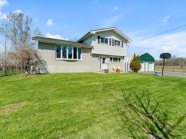 1445 Aley St, Kingston, ON K7L 4V4