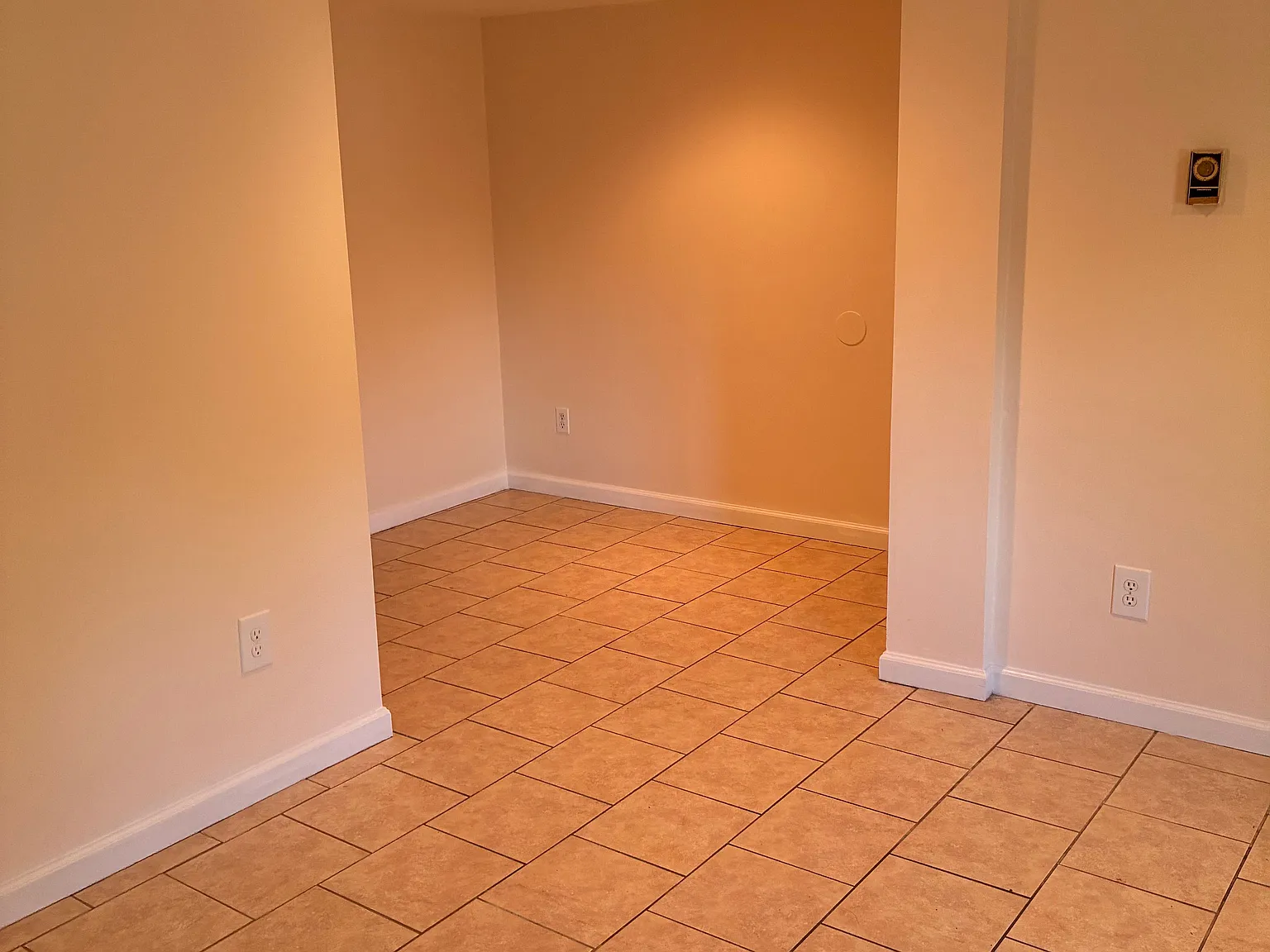 1 bed, 1.0 bath, $775 — Photo 3