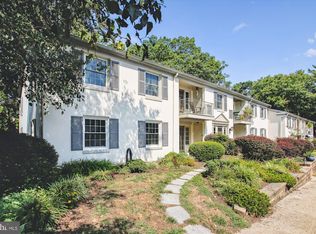 5904 Kingsford Rd #416, Springfield, VA 22152