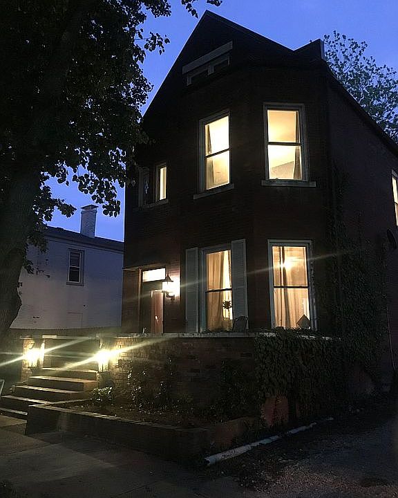 1st image of 209 Cherry St