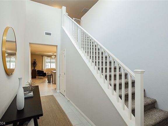 4th image of 4212 Fossatello Ave
