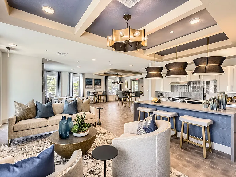 Heritage Estates at Edmonds — Photo 6