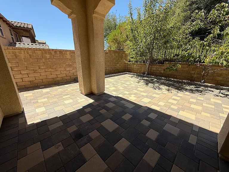 29052 W Hills Dr — Photo 16