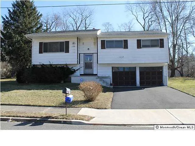8 Shadowlawn Drive photo 1