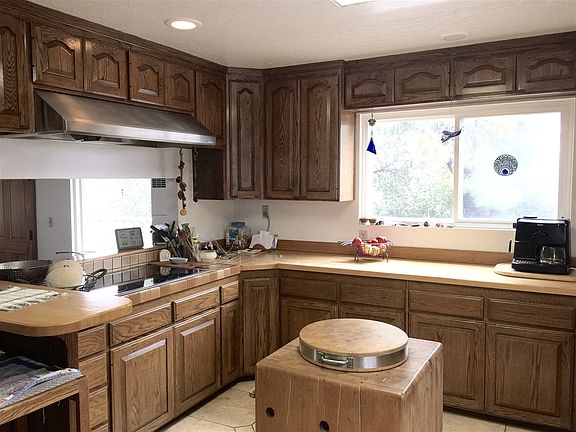 4th image of 9659 Mizpah Ln