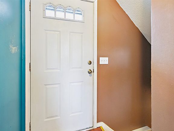 3rd image of 5230 Dakota Dr