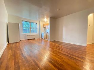 136-16 222nd St #7A, Springfield Gardens, NY 11413