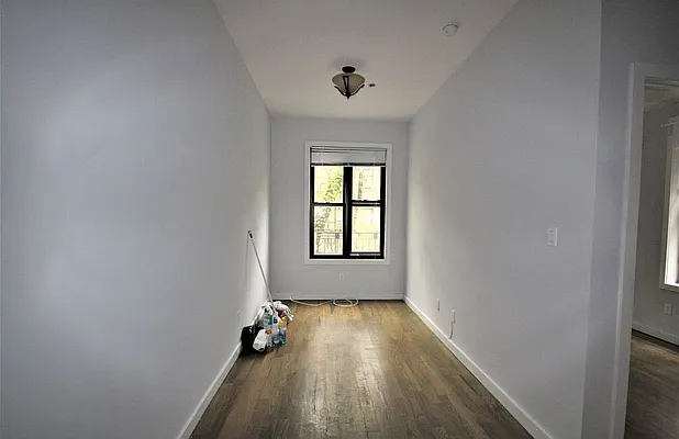 Rented by Skyhigh Realty NYC LLC | media 19