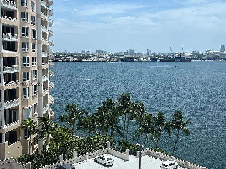 540 Brickell Key Dr #1022 — Photo 3