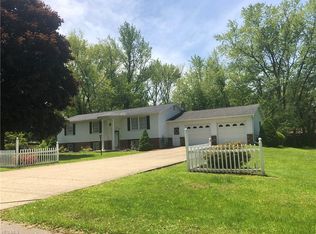 505 Benjamin St, Conneaut, OH 44030