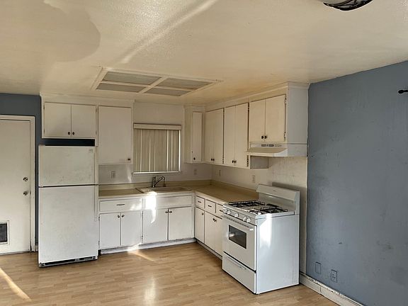 5th image of 10 Topeka Ave #12
