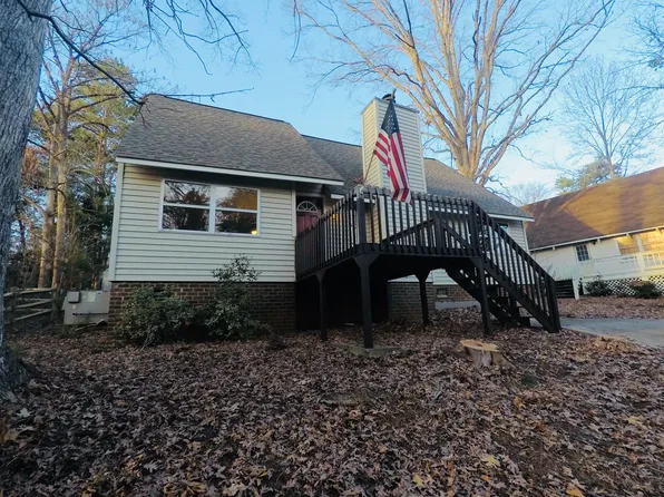 9105 Pitcairn Dr, Fort Mill, SC 29708