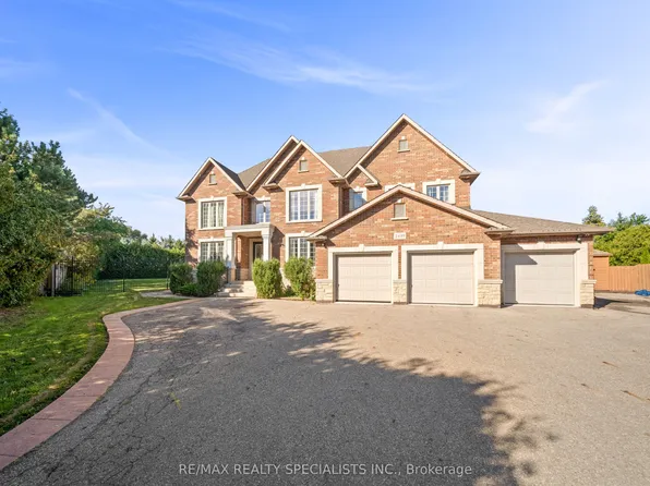 2489 Olinda Ct, Mississauga, ON L5C 4P5