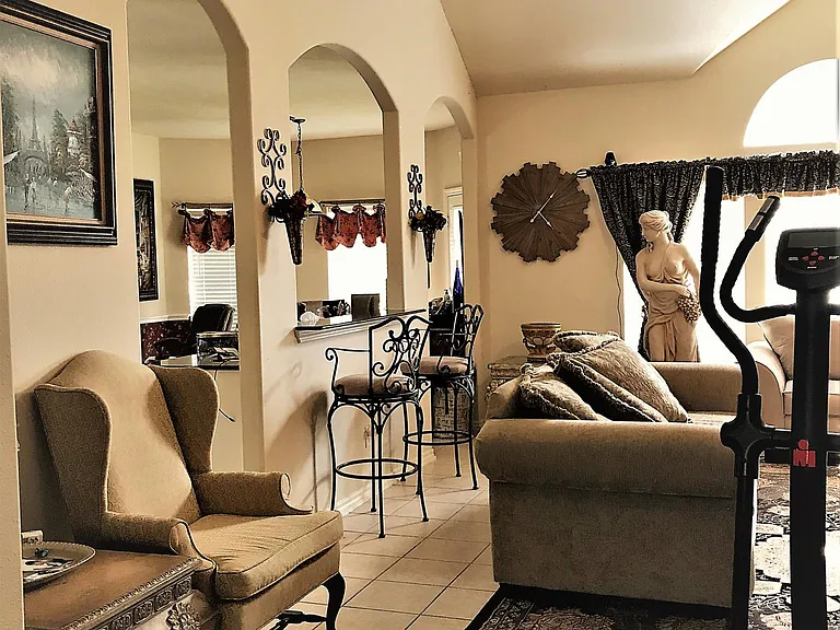 10119 W Temple Dr — Photo 23