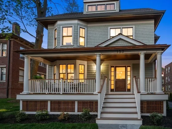155 Babcock St #153, Brookline, MA 02446