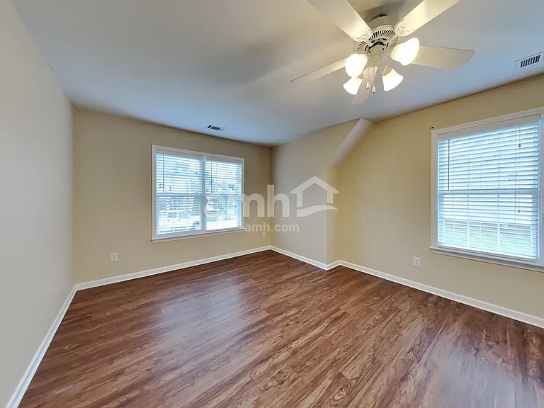 231 Mott Rd — Photo 13
