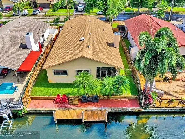2627 Coolidge St — Photo 2