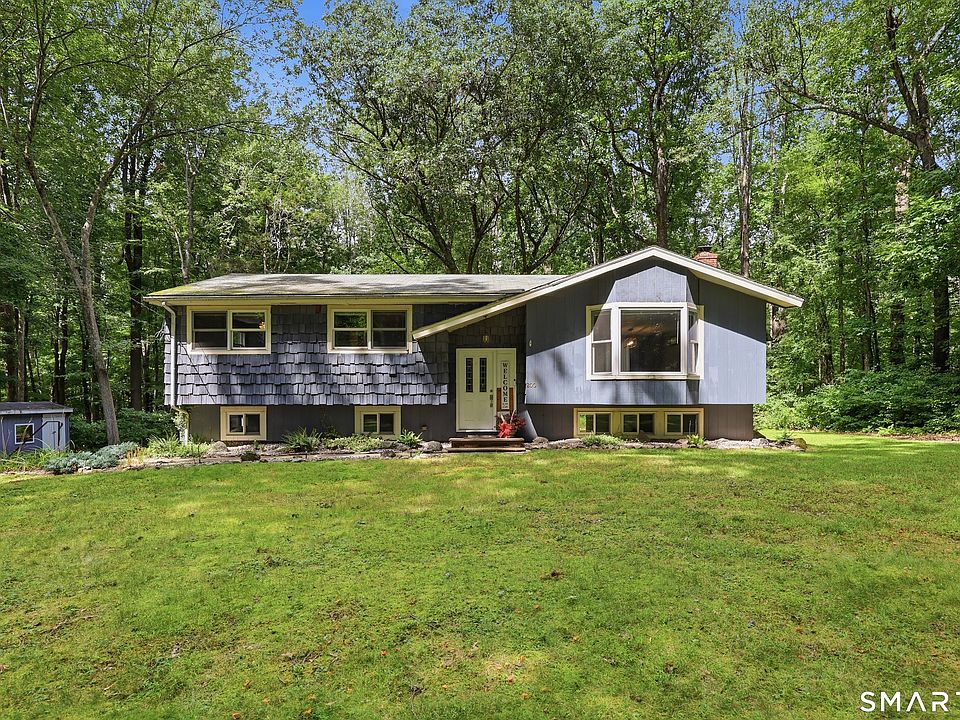 1st image of 200 Hemlock Point Drive